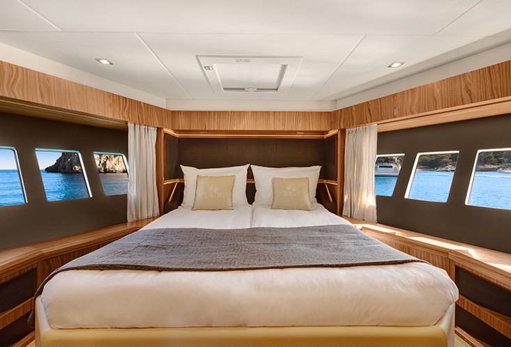 luxury-hotel-mallorca-yacht-rental-2